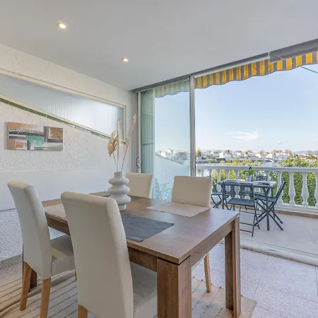 Sant Maurici By Interhome * Empuriabrava